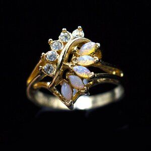VANDERBILT JEWEL OPAL & CRYSTAL RING - JRTGCW3